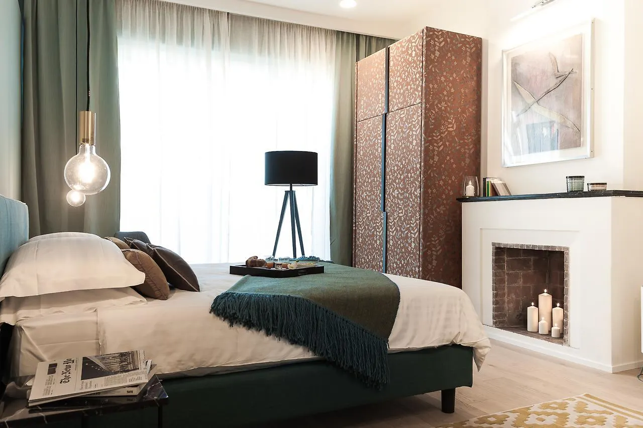B&B Lorena Suites Florence 3*,